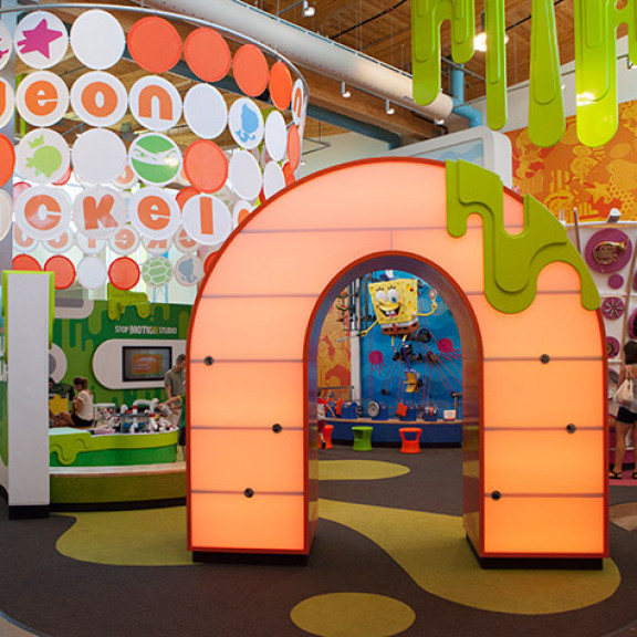 Photo of Nickelodeon Archway And Spongebob Squarepants